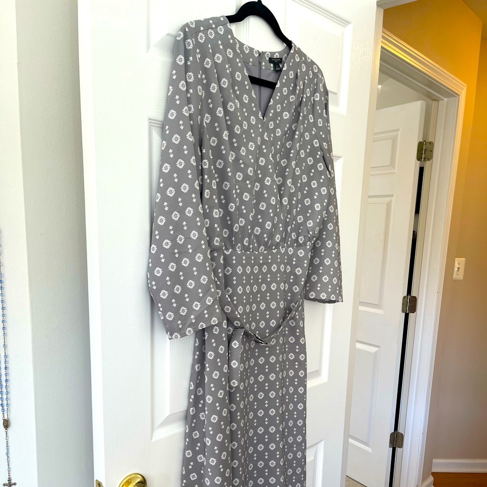 Ann Taylor Petite Mid Calf Dress with belt